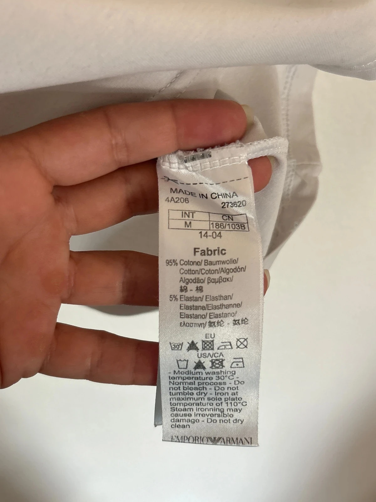 Camiseta branca Emporio Armani tamanho M – photo 3